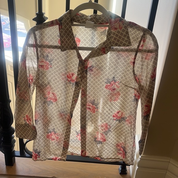 Vintage 3/4 sleeve rose button down - Picture 2 of 5